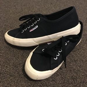Superga Classic Sneakers